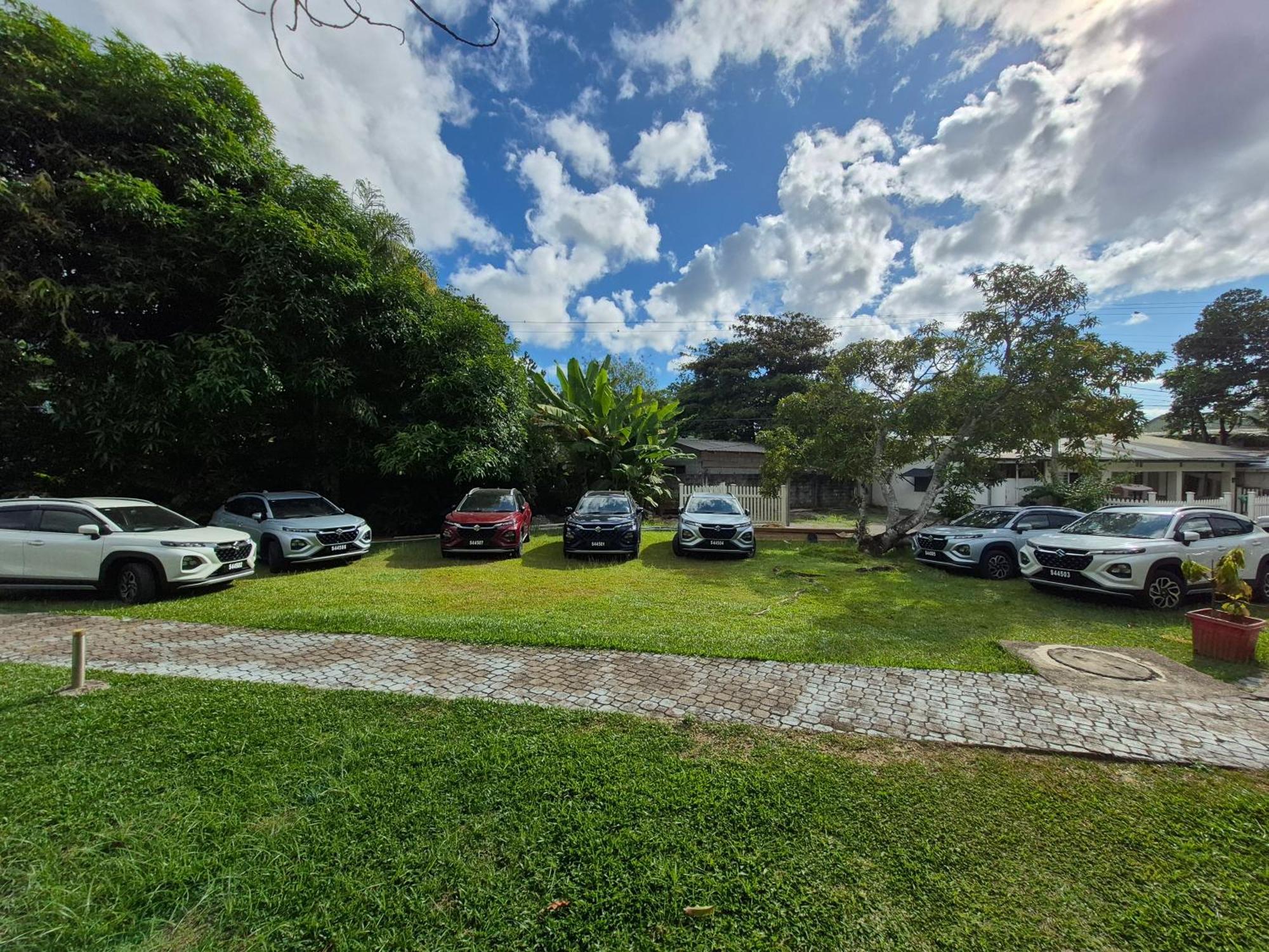 Beau Vallon Bungalows Exterior foto